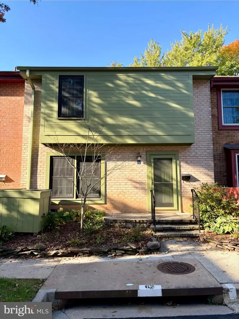 2156 Golf Course Dr, Reston, VA 20191 - #1