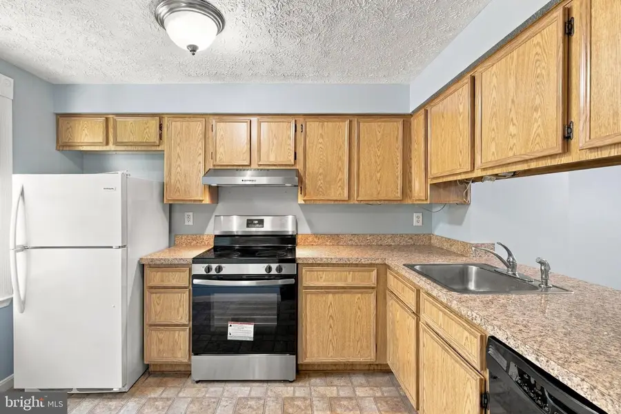 8304 Wind Fall Rd, Springfield, VA 22153 - #3