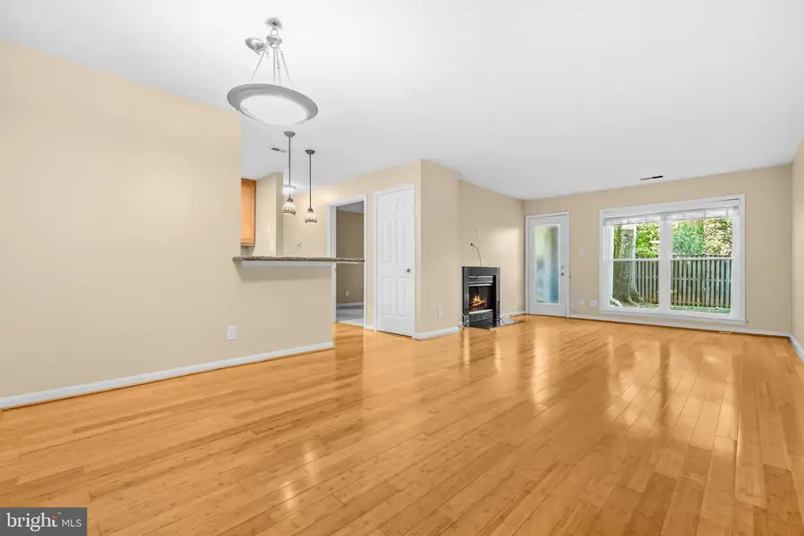 10302 Appalachian Cir #8-108, Oakton, VA 22124 - #2