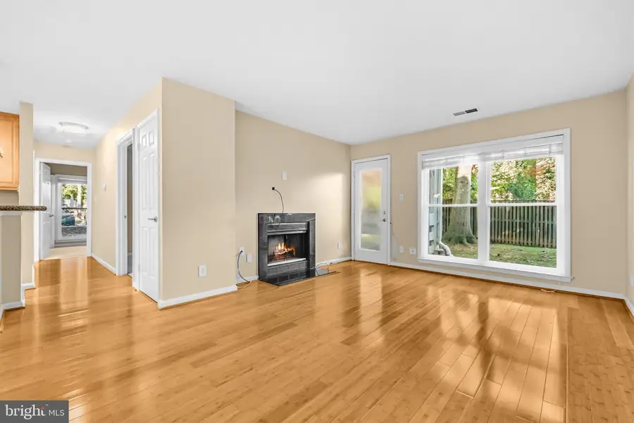 10302 Appalachian Cir #8-108, Oakton, VA 22124 - #3