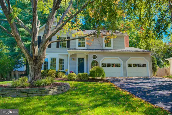 12040 Heather Down Dr, HERNDON, VA 20170