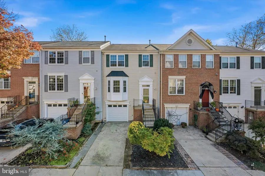 14613 Flower Hill Dr, Centreville, VA 20120 - #2