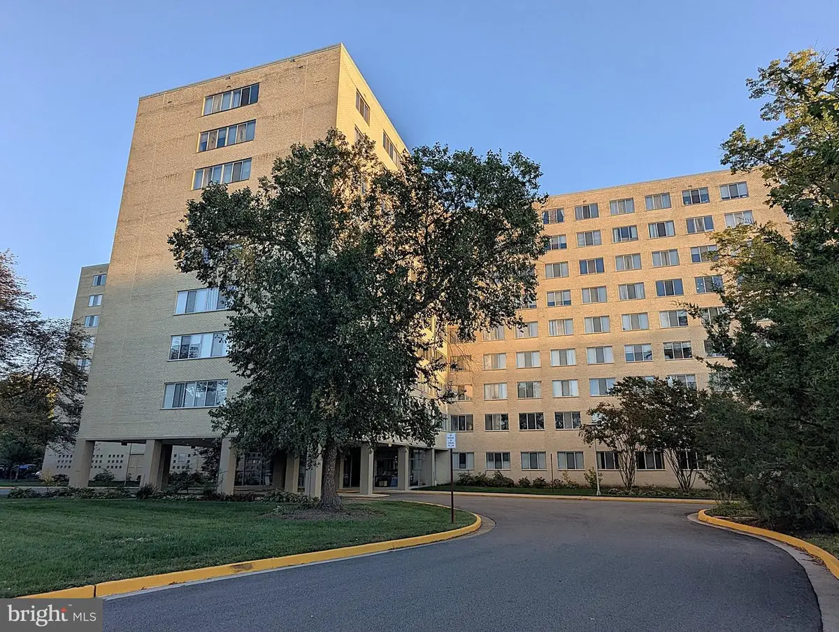 6621 Wakefield Dr #417, Alexandria, VA 22307 - #1