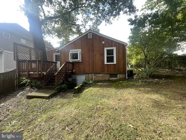 7208 Hickory St, Falls Church, VA 22043 - #3