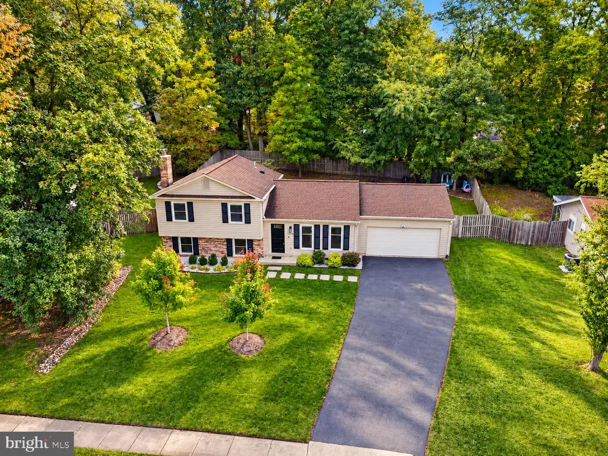 1548 Hiddenbrook Dr, Herndon, VA 20170 - #1