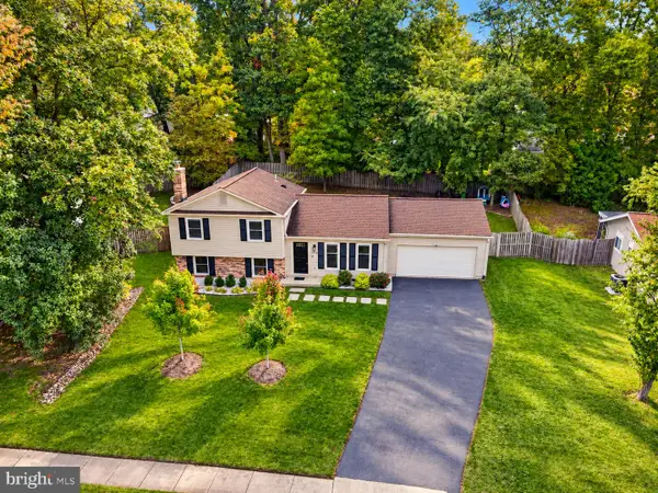 1548 Hiddenbrook Dr, HERNDON, VA 20170