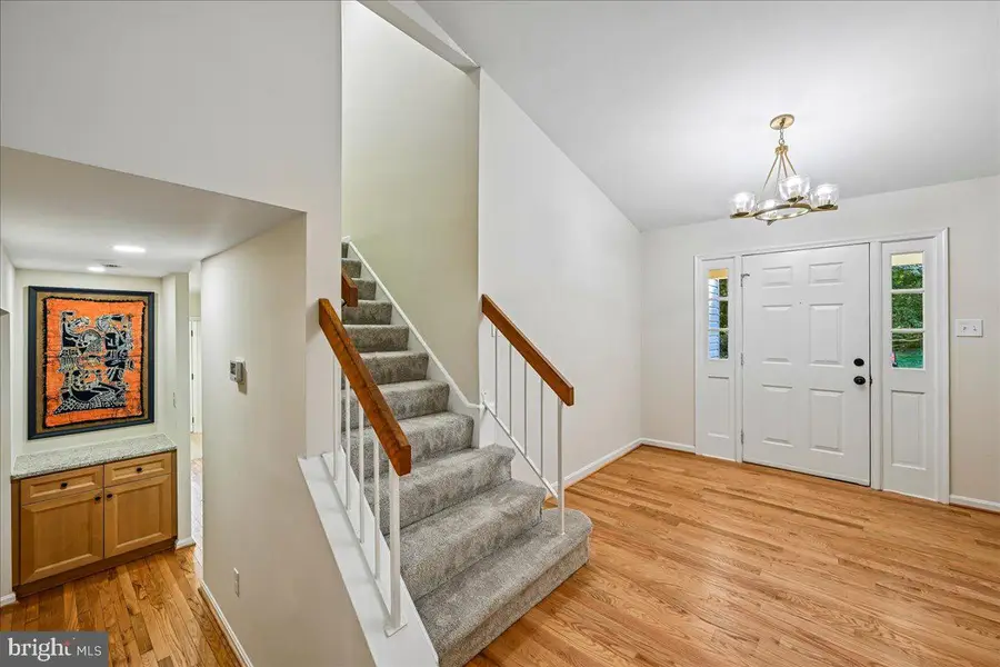 7030 Flax St, Springfield, VA 22152 - #3