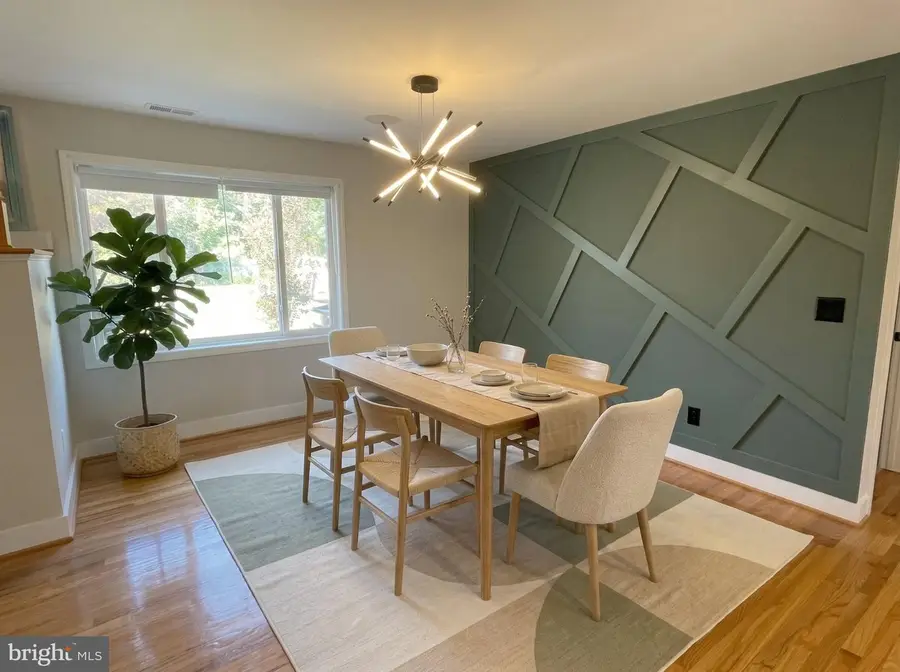 5247 Mitchell St, Alexandria, VA 22312 - #3