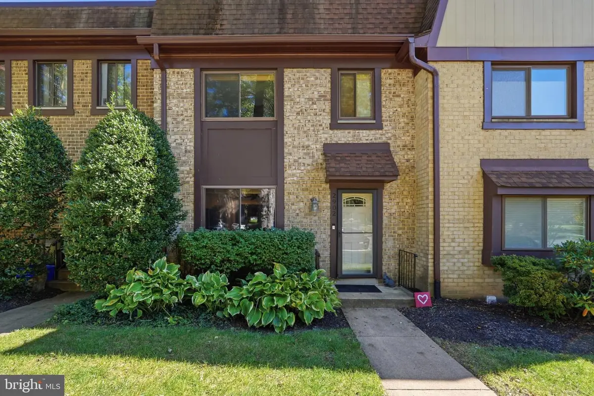 2902 Jermantown Rd #27, Oakton, VA 22124 - #1