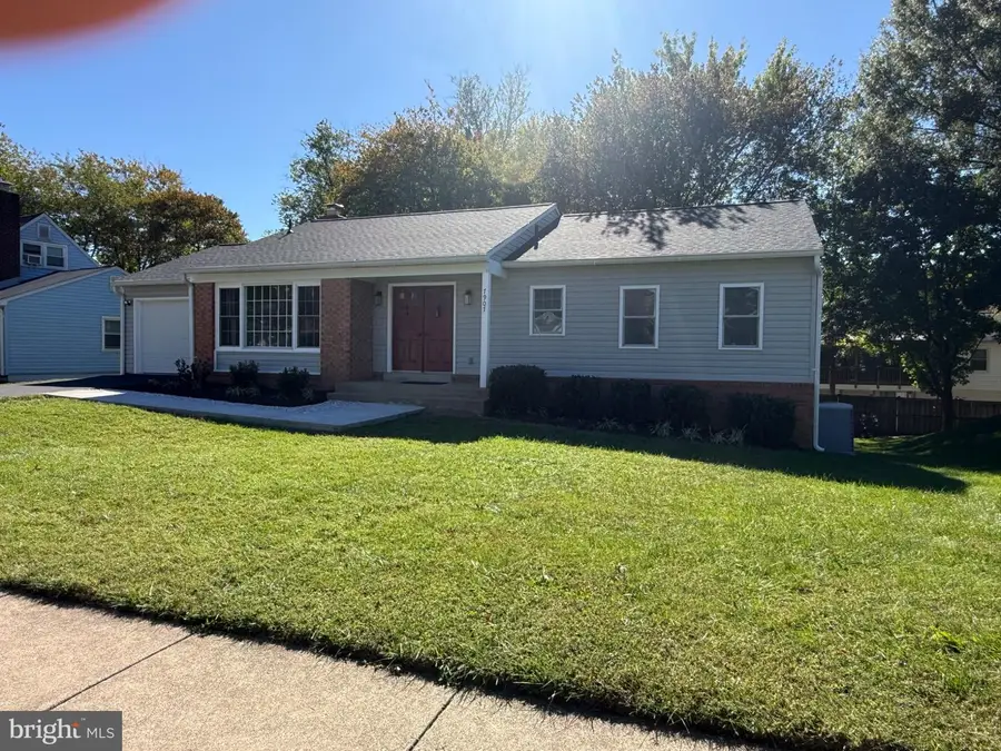 7907 Colorado Springs Dr, Springfield, VA 22153 - #2