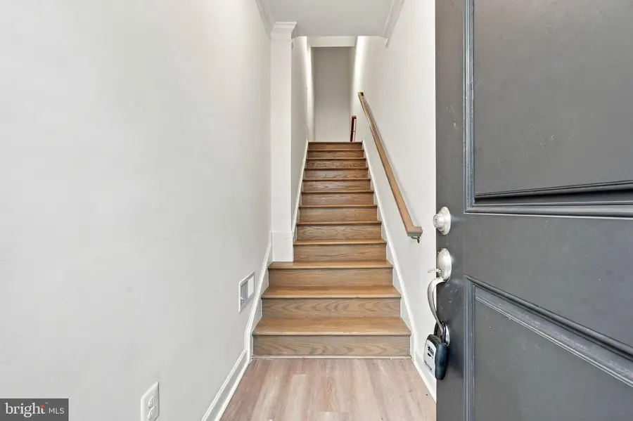 4911 Longmire Way, Chantilly, VA 20151 - #3