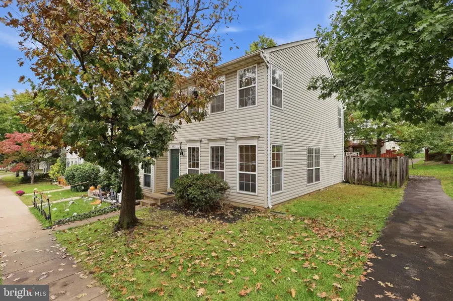 14813 Bolton Rd, Centreville, VA 20121 - #2