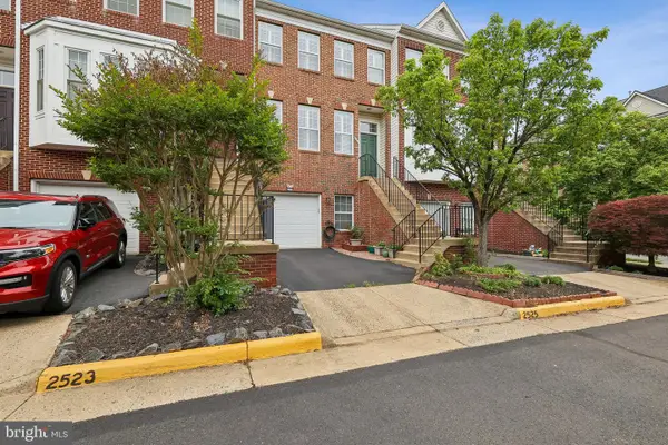 2525 James Madison Cir, HERNDON, VA 20171