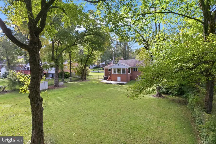 6620 Kerns Rd, Falls Church, VA 22042 - #3