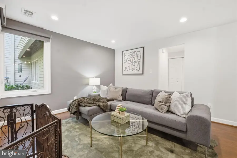 11725 Summerchase Cir #c, Reston, VA 20194 - #3