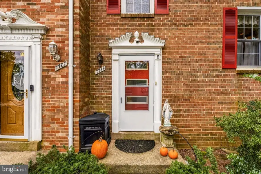 7789 Durer Ct, Springfield, VA 22153 - #3