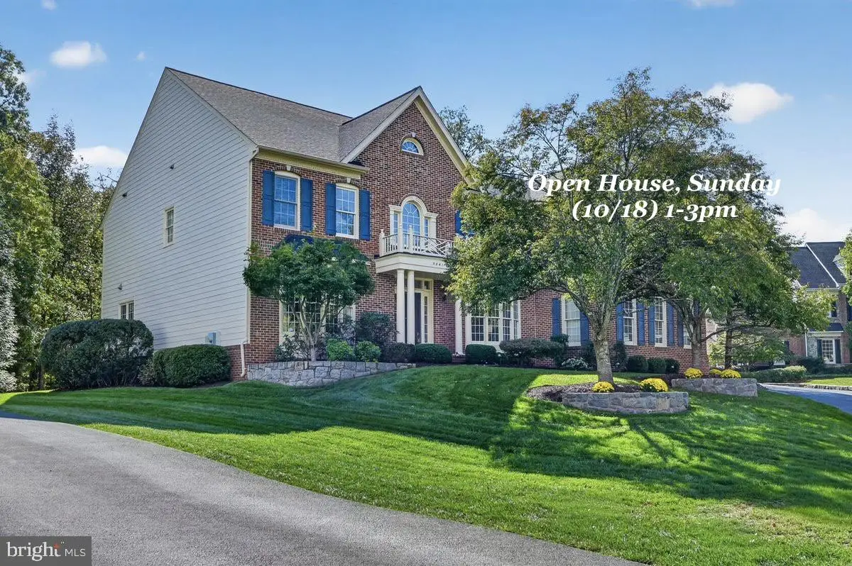 5861 Saddle Downs Pl, Centreville, VA 20120 - #1