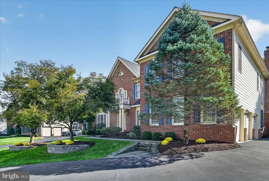 5861 Saddle Downs Pl, Centreville, VA 20120 - #3