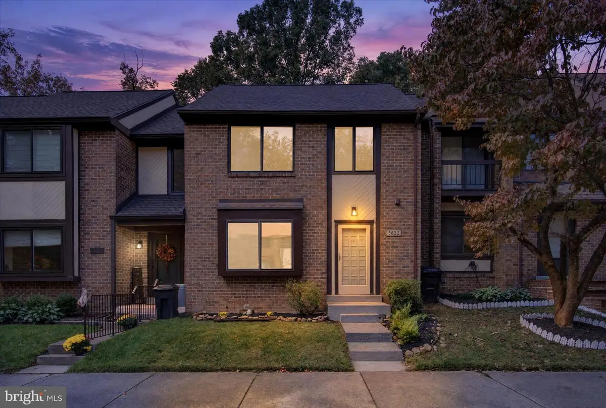 5822 Jacksons Oak Ct, Burke, VA 22015 - #1