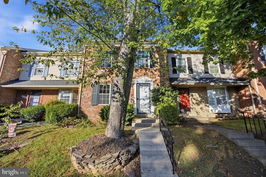 10342 Granite Creek Ln, Oakton, VA 22124 - #2