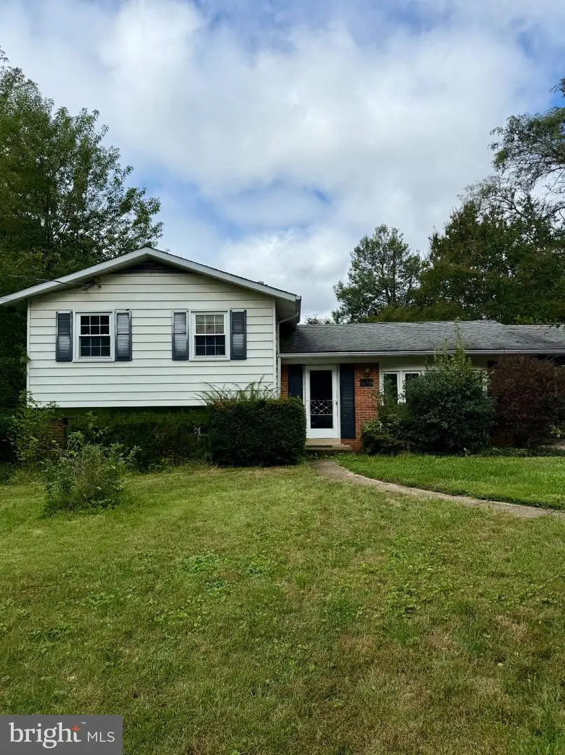 4400 Alta Vista Dr, Fairfax, VA 22030 - #1