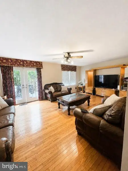 7815 Stovall Ct, Lorton, VA 22079 - #2