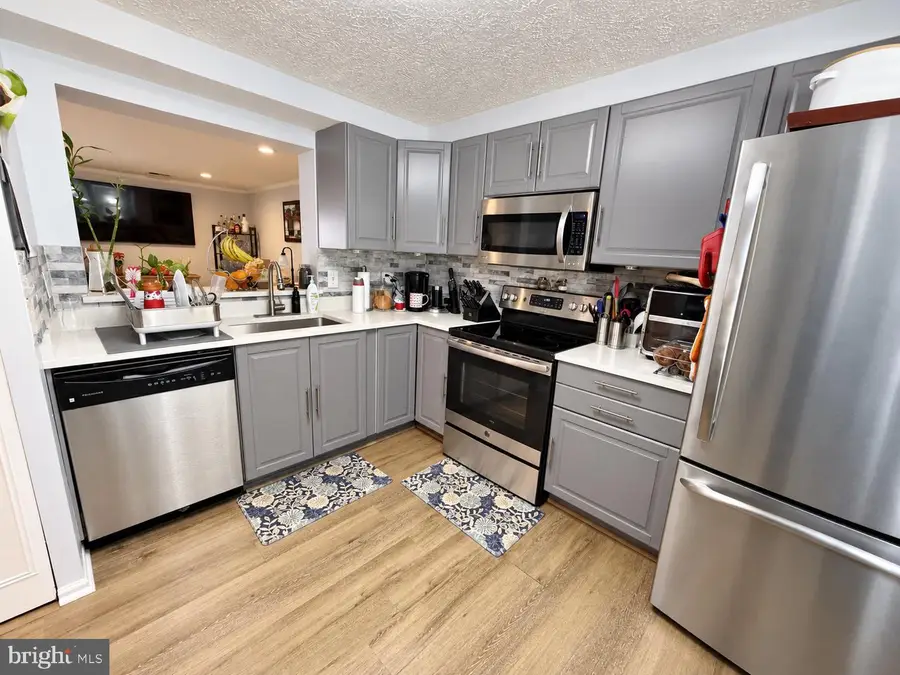 7481 Lone Star Rd, Lorton, VA 22079 - #3