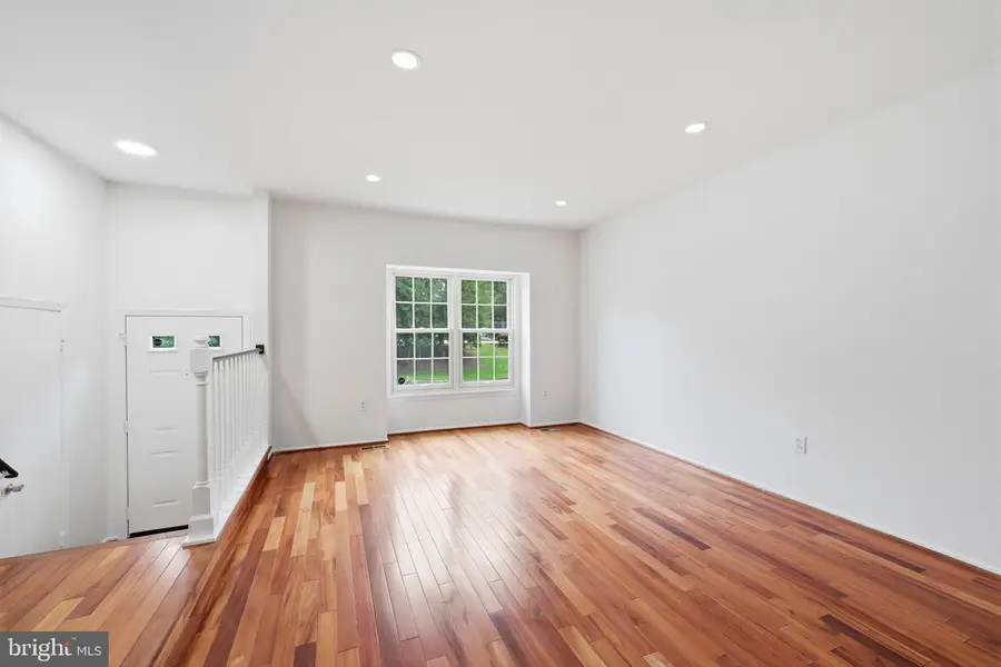 7918 Brunswick Forest Pass, Annandale, VA 22003 - #3