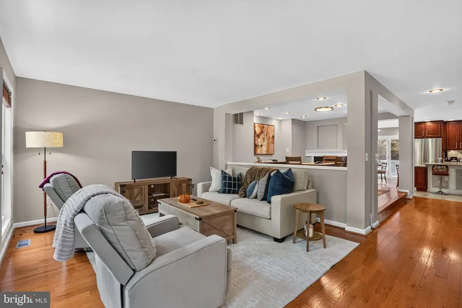2718 Pembsly Dr, Vienna, VA 22181 - #3