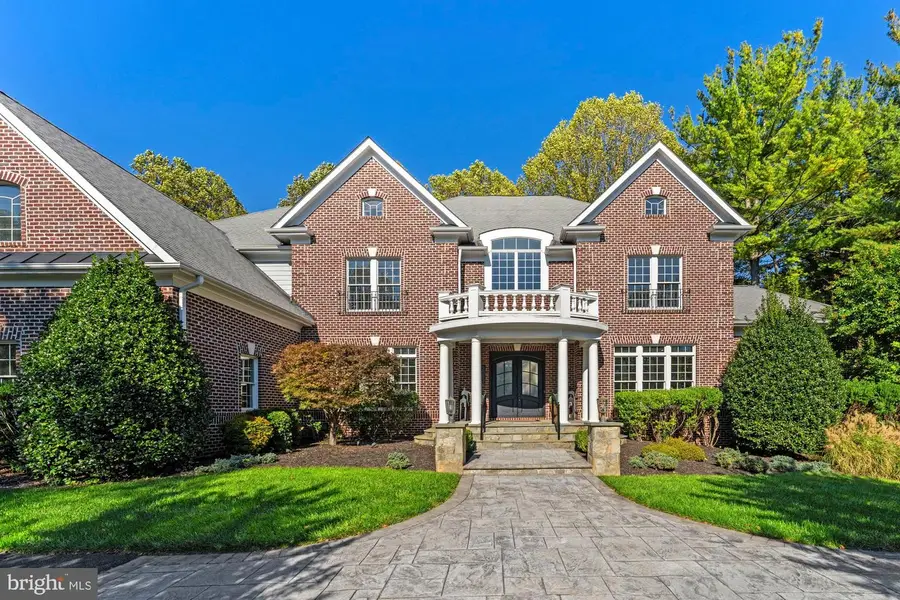 2583 Vintage Crest Ln, Oakton, VA 22124 - #2