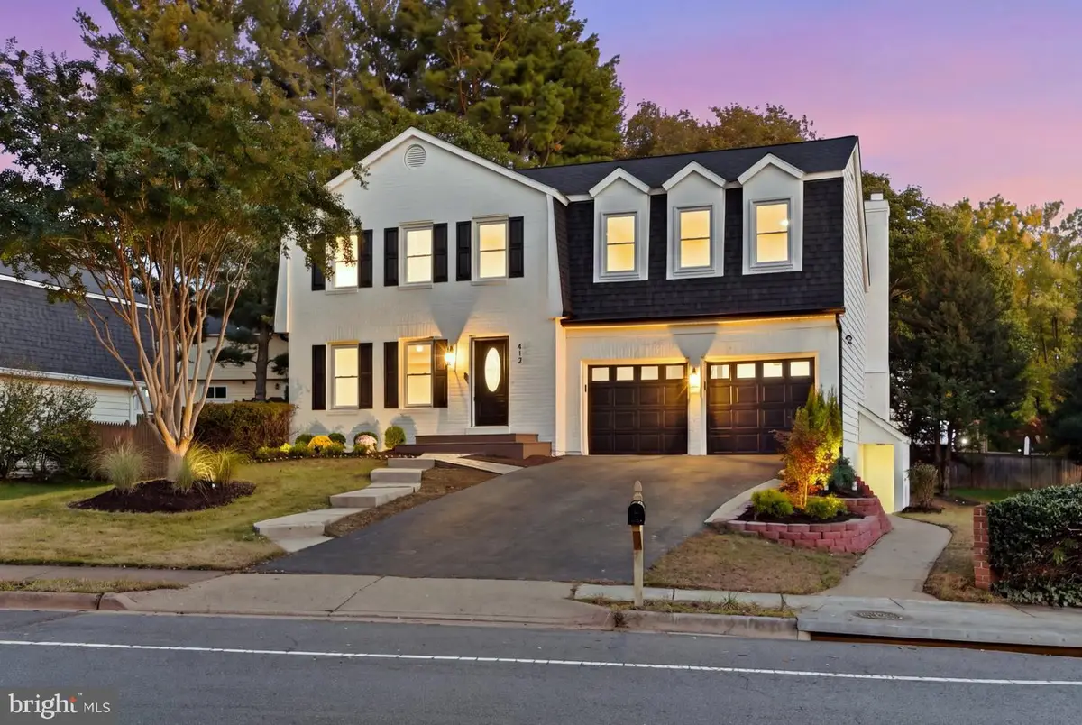 412 Roland St Sw, Vienna, VA 22180 - #1