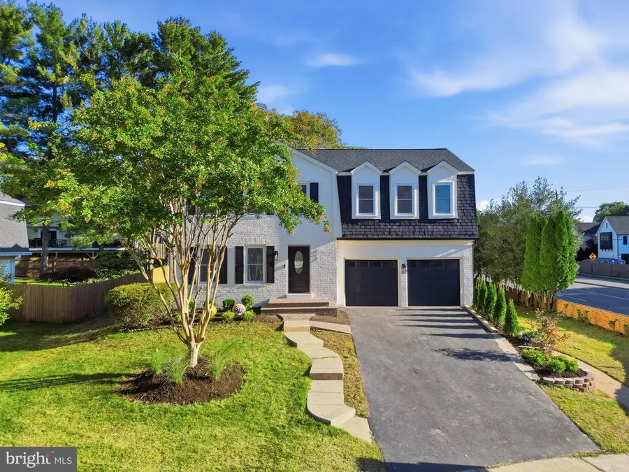 412 Roland St Sw, Vienna, VA 22180 - #2