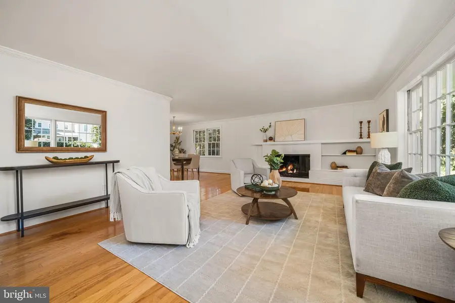 6216 Arkendale Rd, Alexandria, VA 22307 - #2