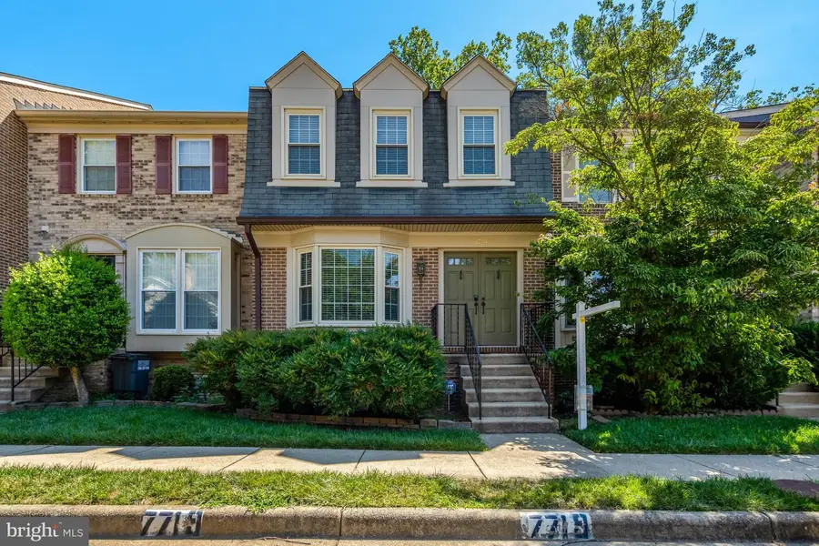 7719 Bristol Square Ct, Springfield, VA 22153 - #2