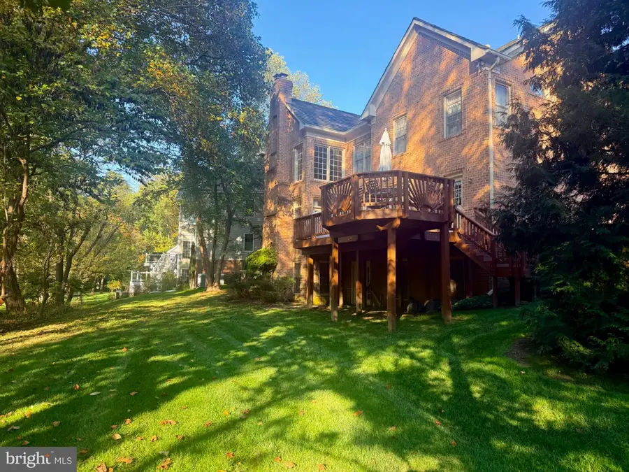 6028 Copely Ln, McLean, VA 22101 - #3