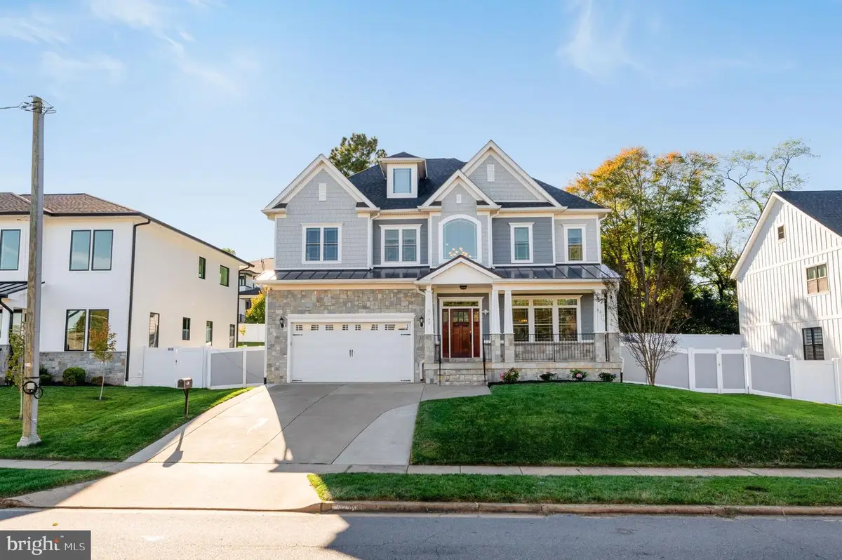 1732 Pimmit Dr, Falls Church, VA 22043 - #1
