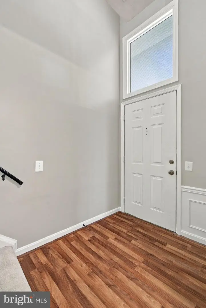 8210 Crossbrook Ct #202, Lorton, VA 22079 - #2