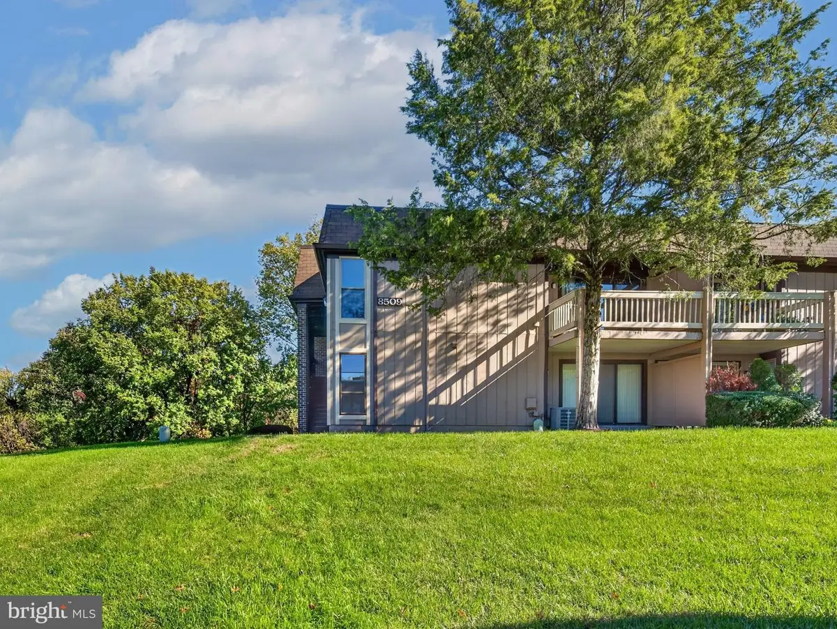 8509 Barrington Ct #e, Springfield, VA 22152 - #1