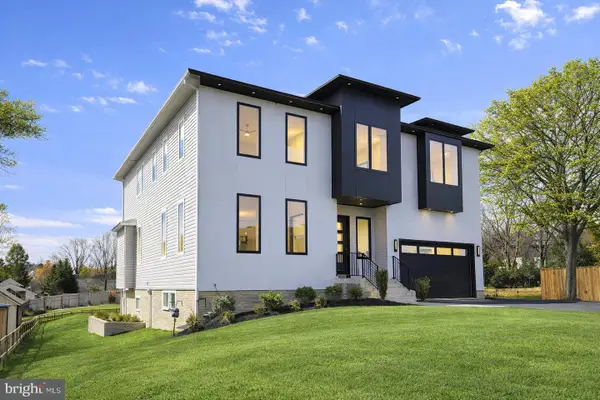 2613 Beacon Hill Rd, ALEXANDRIA, VA 22306