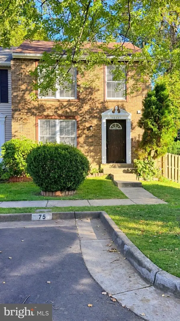 10327 Granite Creek Ln, Oakton, VA 22124 - #2