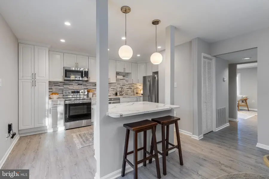 2162 Mager Dr, Herndon, VA 20170 - #3