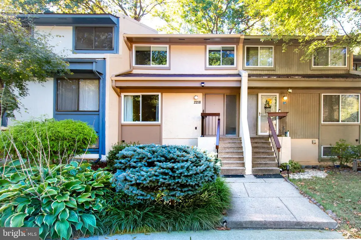 2218 White Cornus Ln, Reston, VA 20191 - #1