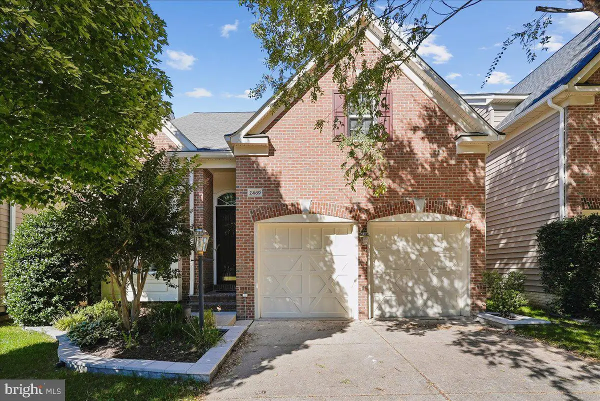 2469 Cypress Green Ln, Herndon, VA 20171 - #1