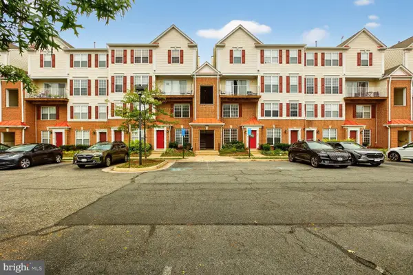 2492 Quick St #103, HERNDON, VA 20171