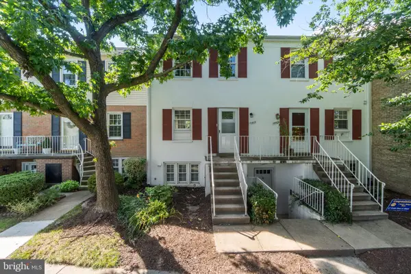 14419 Saint Germain Dr, CENTREVILLE, VA 20121