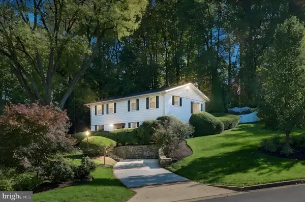 3907 Forest Grove Dr, ANNANDALE, VA 22003