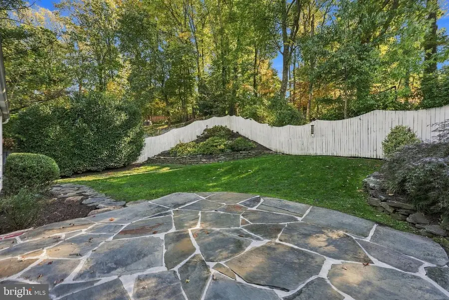 3907 Forest Grove Dr, Annandale, VA 22003 - #3