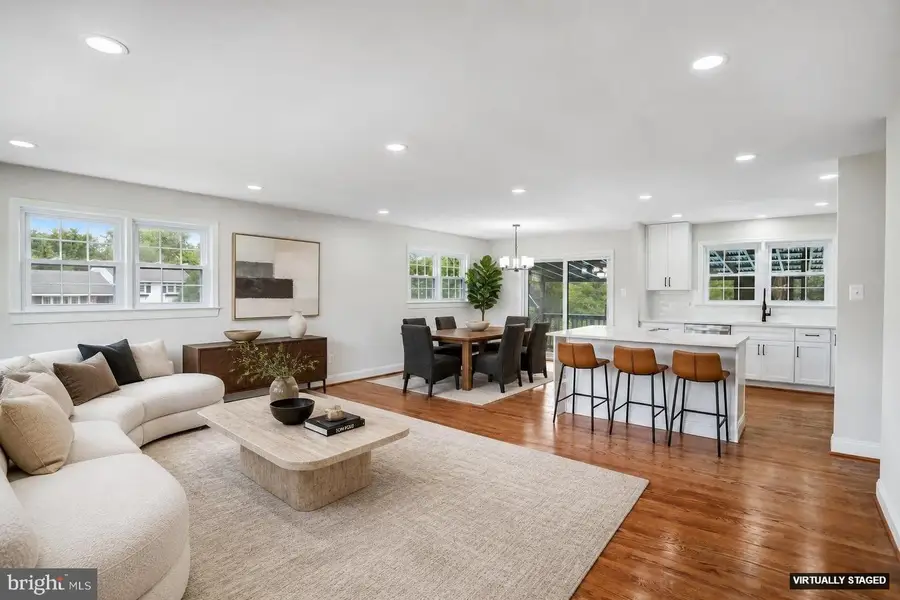5701 Ottawa Rd, Centreville, VA 20120 - #2