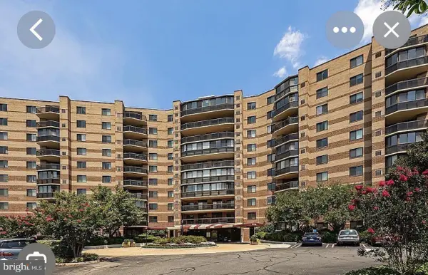 8350 Greensboro Dr #424, MCLEAN, VA 22102