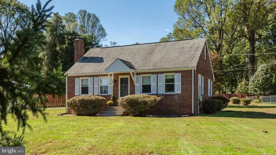 650 Walker Rd, Great Falls, VA 22066 - #2